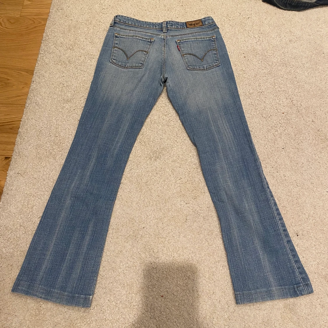Low bootcut levis jeans - 90