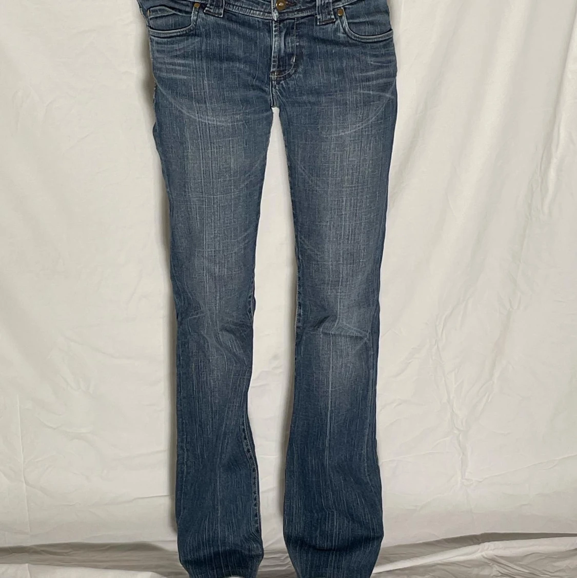 low waist jeans 