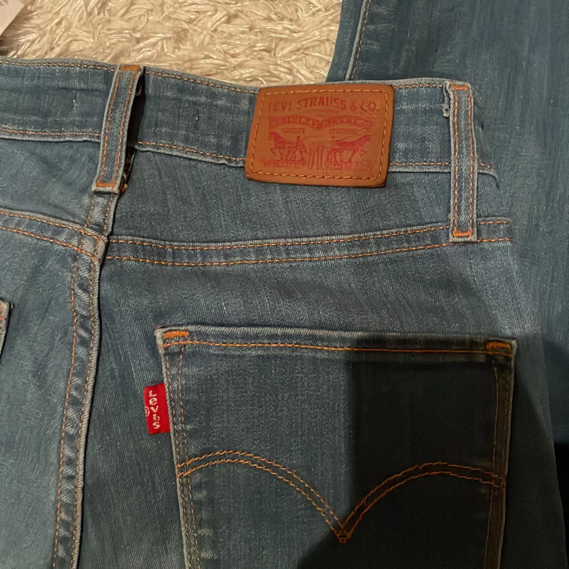 Levis keans - 90