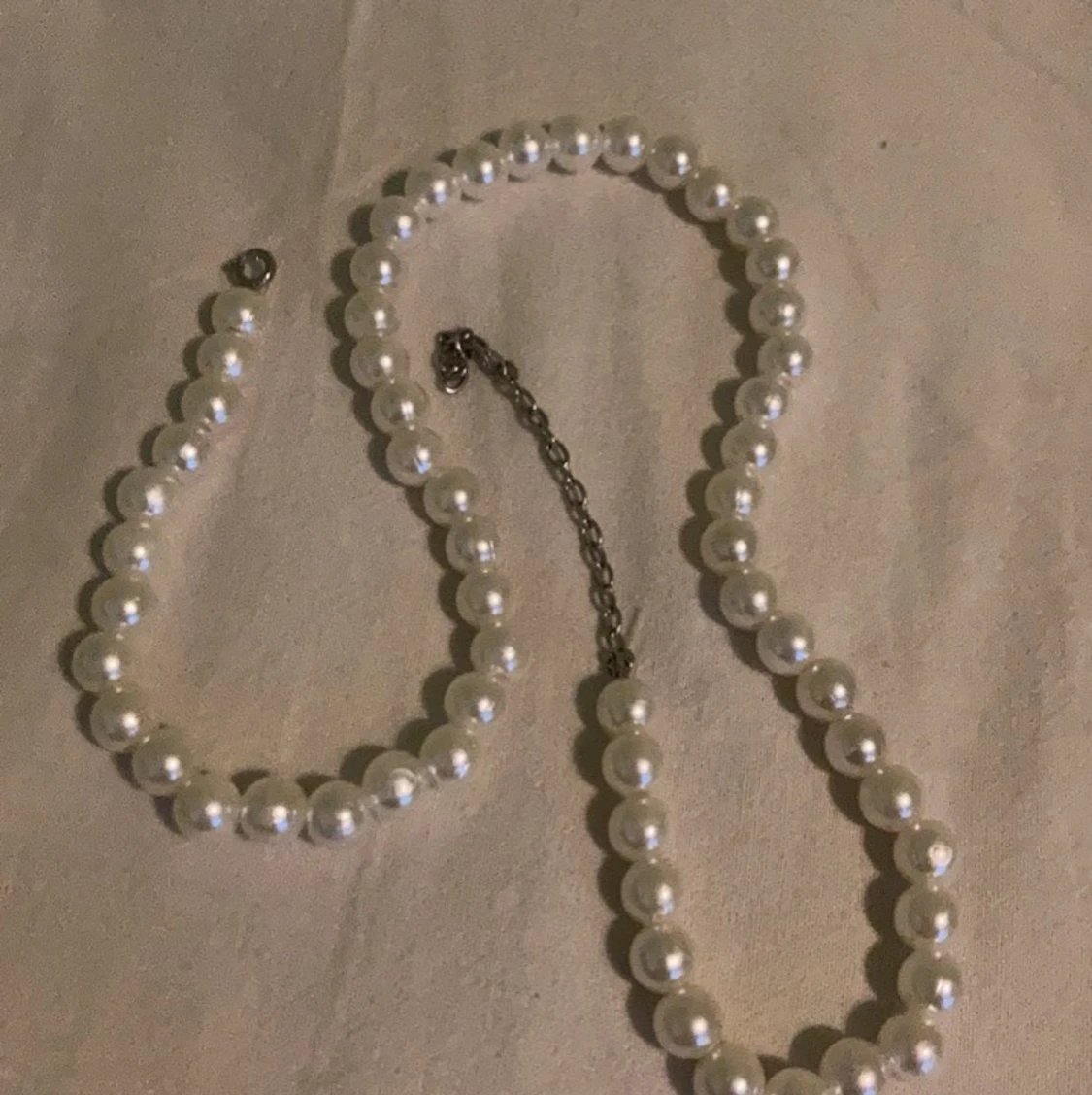 Jättefint pärlhalsband