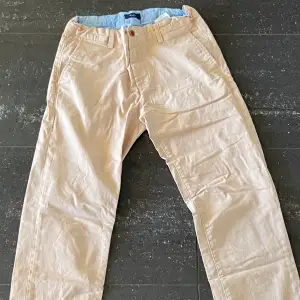 Beiga jeans från gant med risårband Storlek: 158/164, 13-14 år