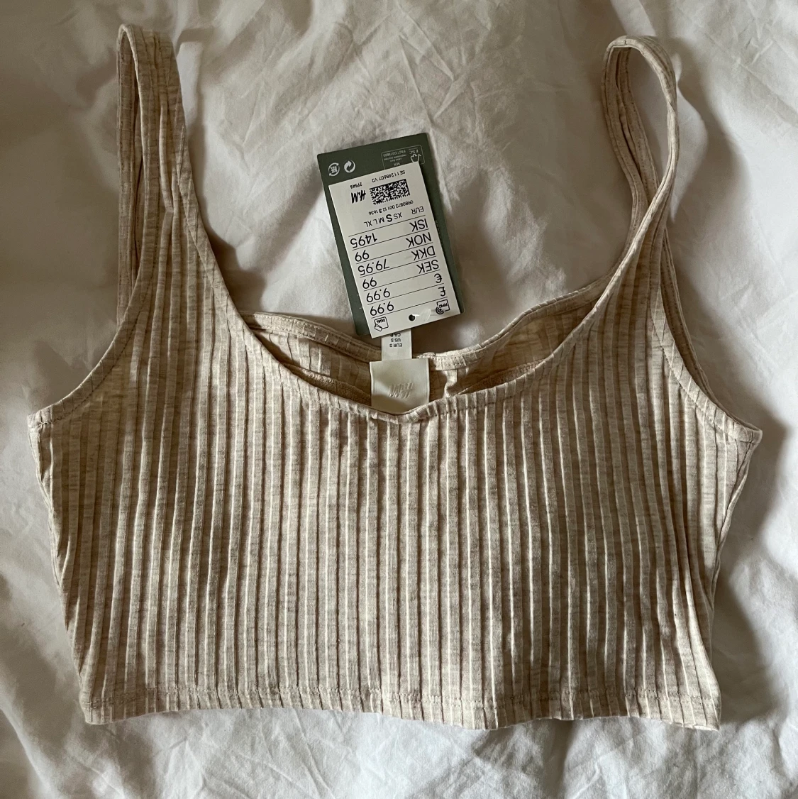 Helt ny beige croptop strl S - 90