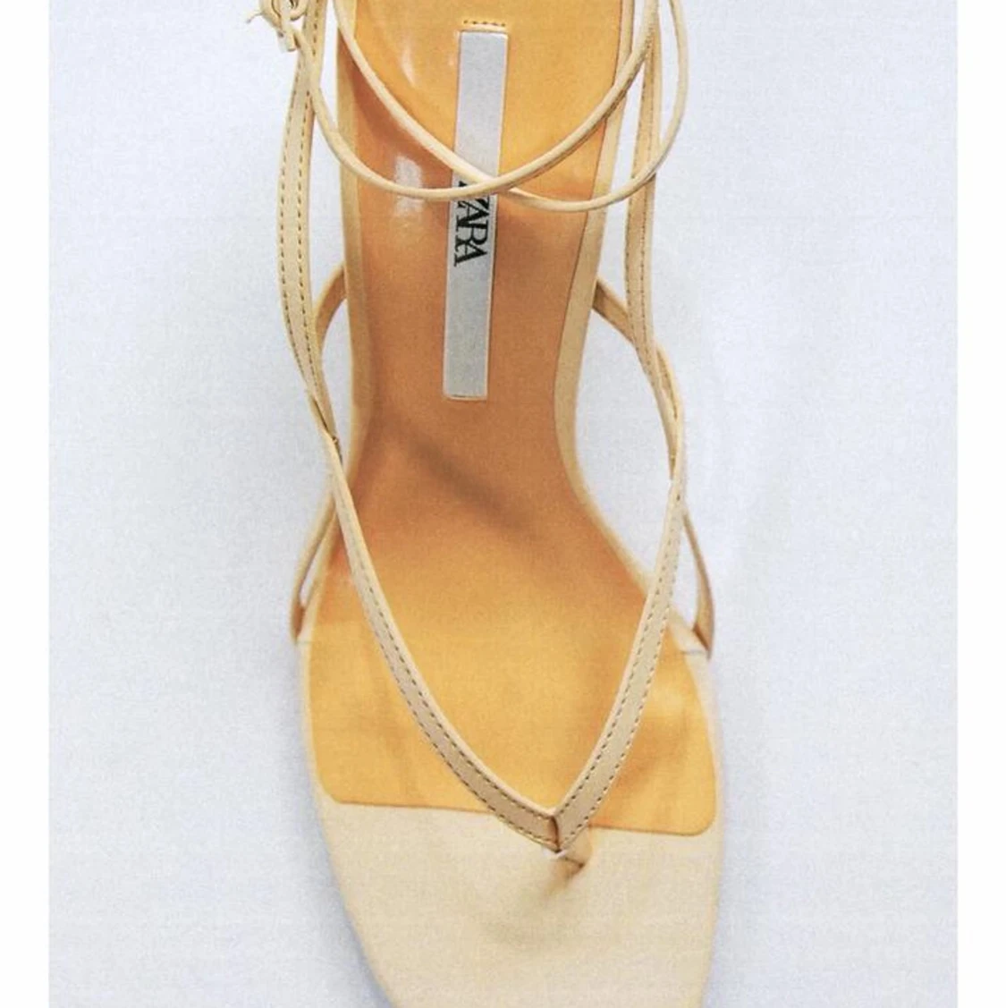 Helt oaänvönda klackar storlek 38 - 90