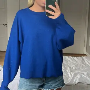 Småglittrig oversized h&m tröja!