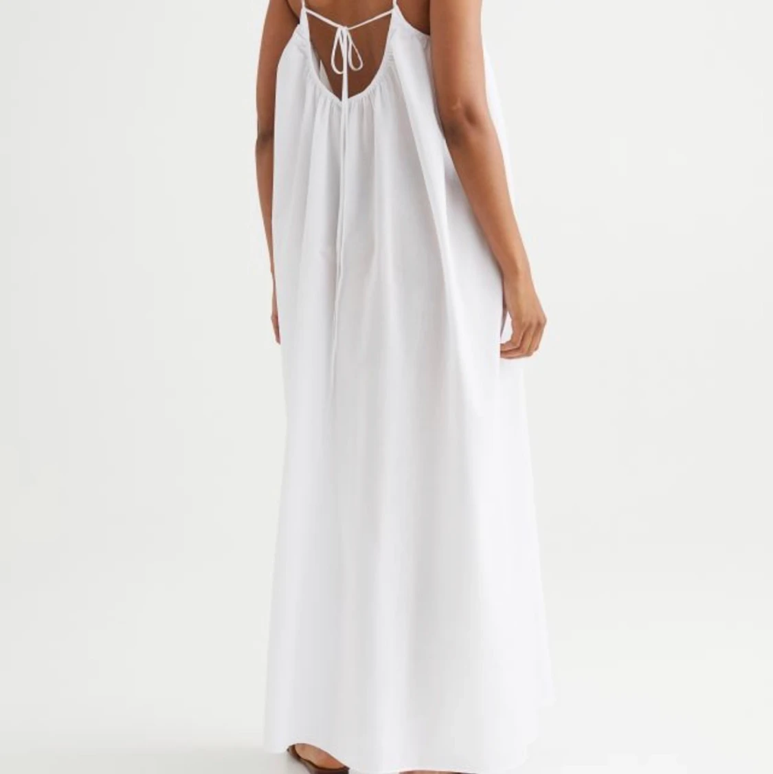 Vit klänning H&M luftig långklänning maxiklänning XS - 90
