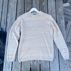 Bohooman sweatshirt strl M - Märke: Boohooman Sweatshirt - Beige/vit Storlek: M Fint shick!