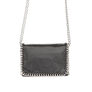 Tiamo väska - Jättefin svart tiamoväska❤️endast använd ett fåtal gånger och skadefri😊nypris 500 priset går att diskutera!!! Kom privat!