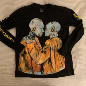 Asap rocky merch - Tröja köpt från smash festival när Asap Rocky spelade. Som ny använd typ 5 gånger. Storlek L, men passar M