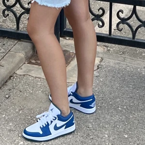 Nike jordans  - Skorna är bara använda ett par gånger och är mycket bra skick. Kvitto och original kartong finns. 