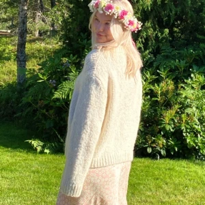 Vit stickad tröja - Fint skick!