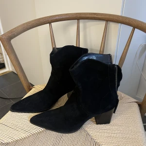 Boots klackar  - Från zara  Aldrig använda 