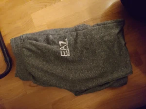 Emporio armani byxor - Säljer mina armani byxor då dom inte kommer till användning längre. Storlek xs
