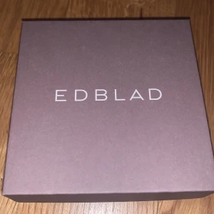 Peak Creoles S Steel - Trendiga öronhänge. Helt oanvända!