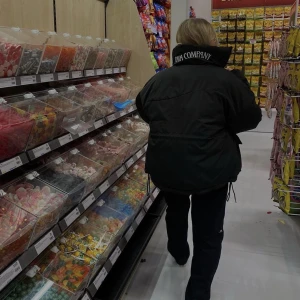 Pufferjacket - Pufferjacka men snygg lite oversized passform 🤍 jättefint skick, sparsamt använd. 