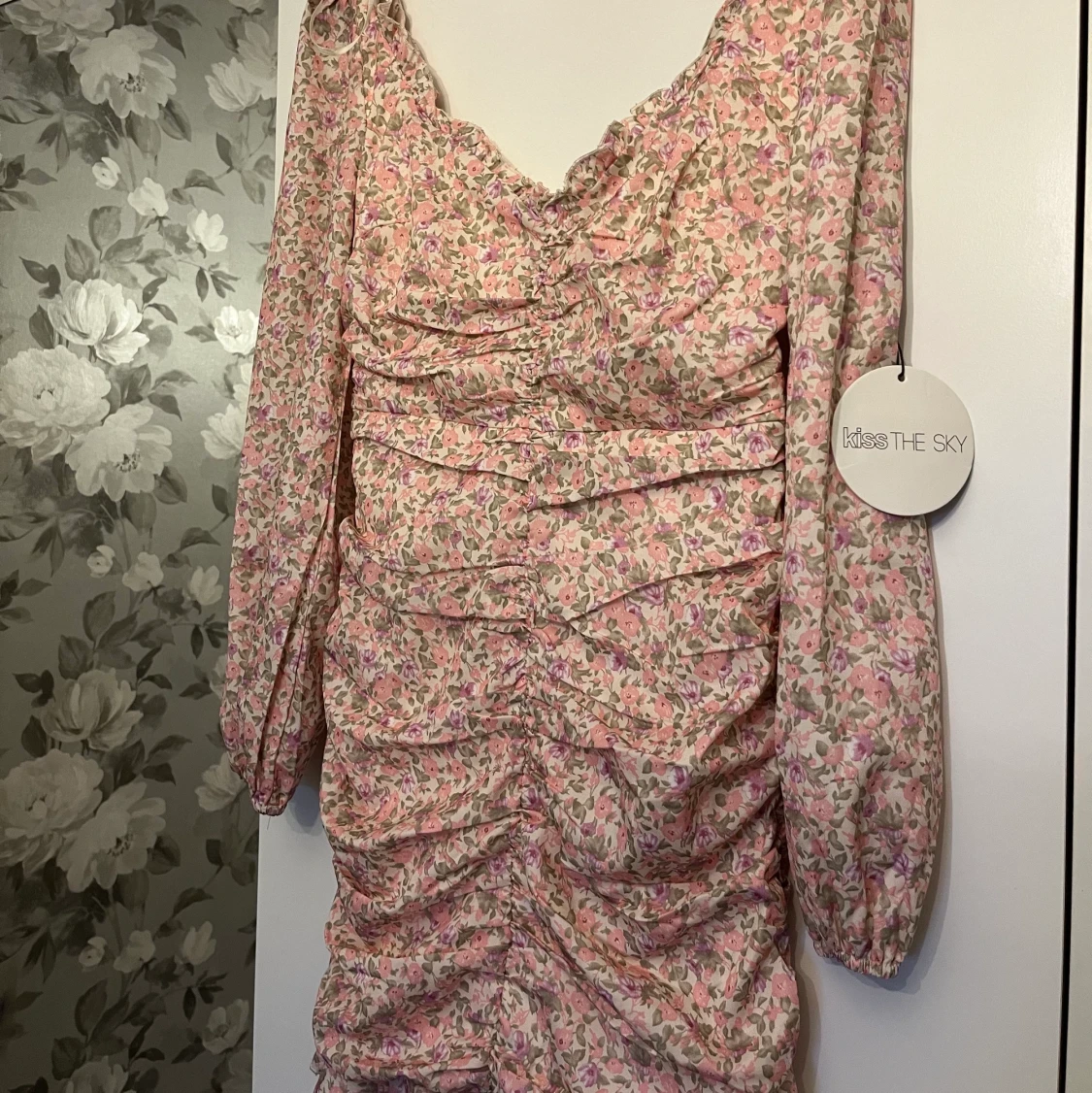 Söt blommig klänning