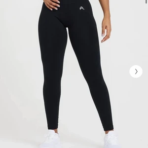 Oner Active tränings tights  - Oanvända Oner Aktive tränings tights storlek S. Säljs pga för långa   Frakt ingår ej i priset 