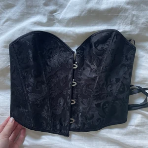 Helt oanvänd korsett - Helt oanvänd svart korsett som är nyinköpt