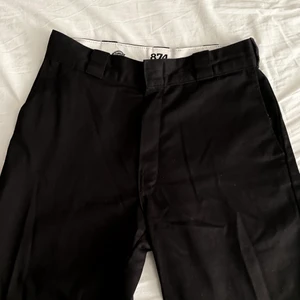 Dickies 874 Original Work Byxa - Säljer mina dickies då jag inte kan ha dem längre. Använt de max 5 gånger, fint skick. Långa i benen! Nypris 749:- ❤️