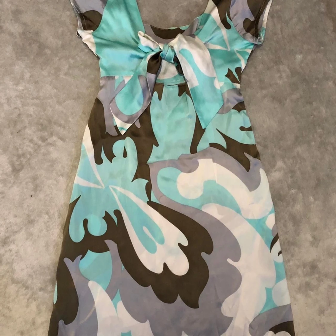 Drömig klänning i silke