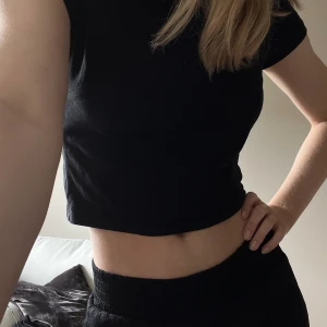 T-shirt - T-shirt från Nelly i strl S🖤🖤Köpare står för frakt