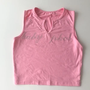 rosa baby phat topp💖 - säljer denna rosa baby phat topp jag endast använt 1 gång 