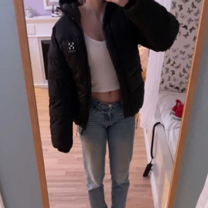 Puffer jacket - Säljer denna jacka från Haglöfs. Den är använd så i använd skick. Storlek S. Säljer för 500kr🌟