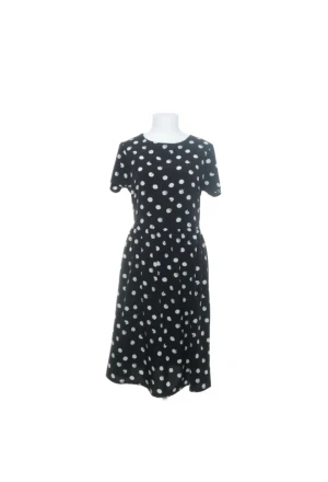 Polka dot klänning - For polka dot lovers! The dress is awesome. 