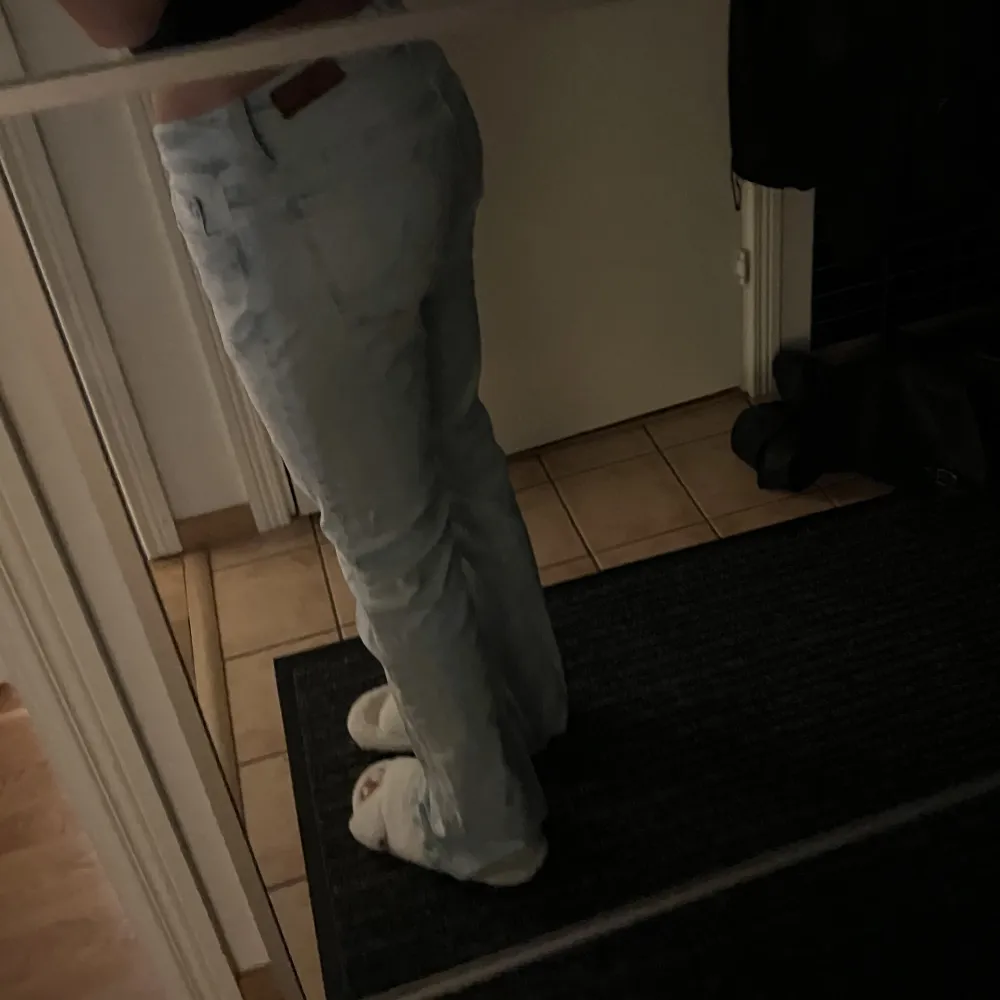 Ljusblå ltb jeans🤍🤍Köp direkt för 400kr , jag är 168cm . Jeans & Byxor.