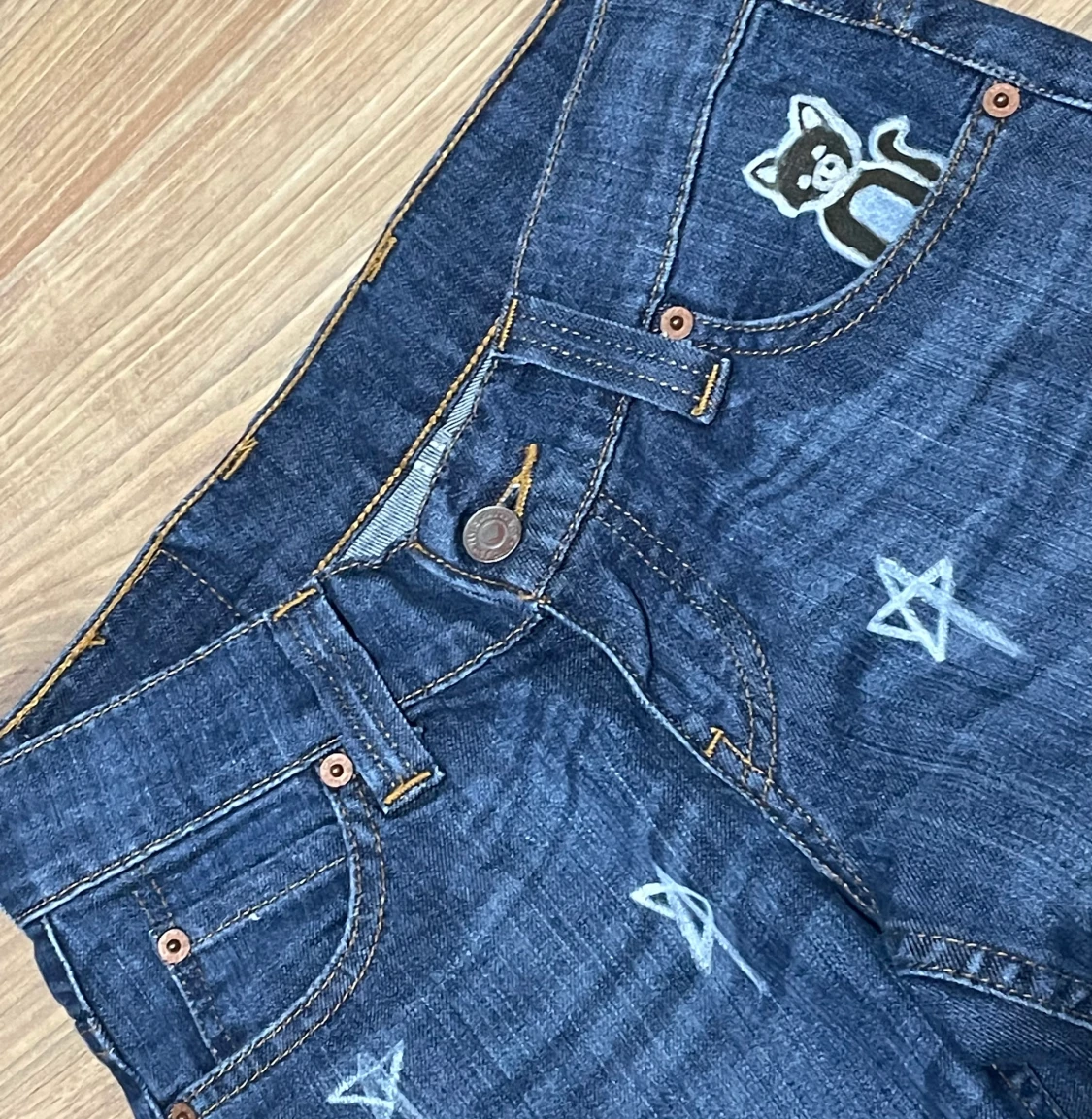 Levis byxor med bok design - 90