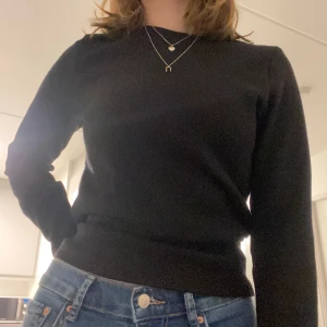 Ribbad tröja - Skön ribbad svart tröja 🖤Stl S, passar mellan XS-M. 