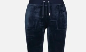 Juicy Couture mörkblå byxor  - Storlek m säljer pga andvönder er 🫶🏼köptes i vintras ,andvända fåtal gånger 