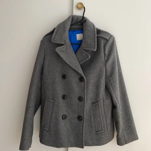 Kappa - Snygg grå kappa från GAP. Inte använd mer än några gånger. Storlek L