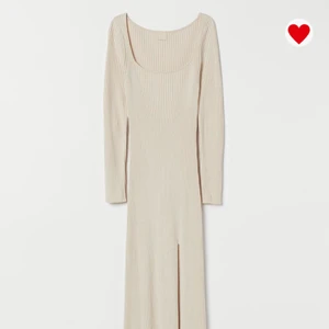 SÖKER DENNA STICKADE KLÄNNING FRÅN HM - Söker denna klänningen från Hm