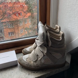 Isabel marant skor - Isabel marant skor i storlek 39 💓💓💓