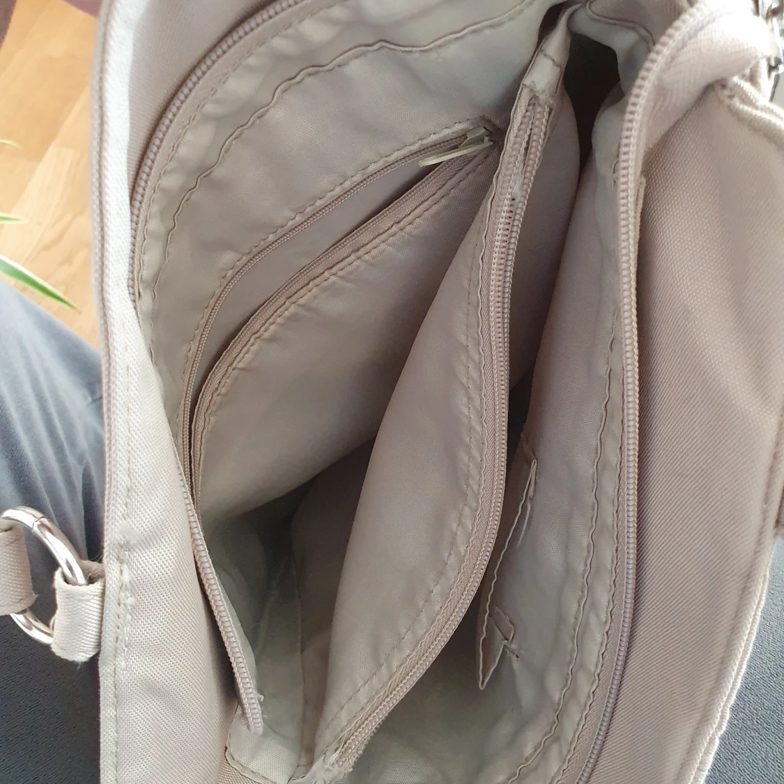 Beige handväska  - 90