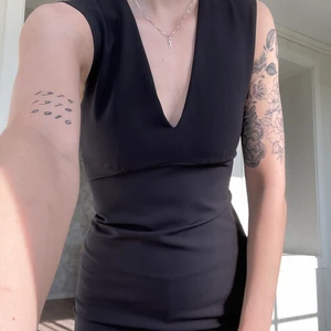 Zara klänning - SÅ snygg klänning som blivit för liten för mig💗