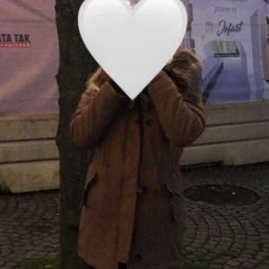 Brun jack  - Har bara använt några gånger, köpt från Zalando 