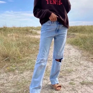 zara mid waist  - jättefina zara jeans, satt inte riktigt som jag ville☺️☺️💓💓