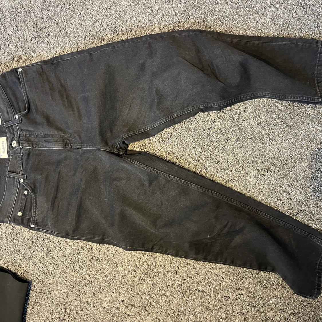Pull & bear svarta jeans - 90
