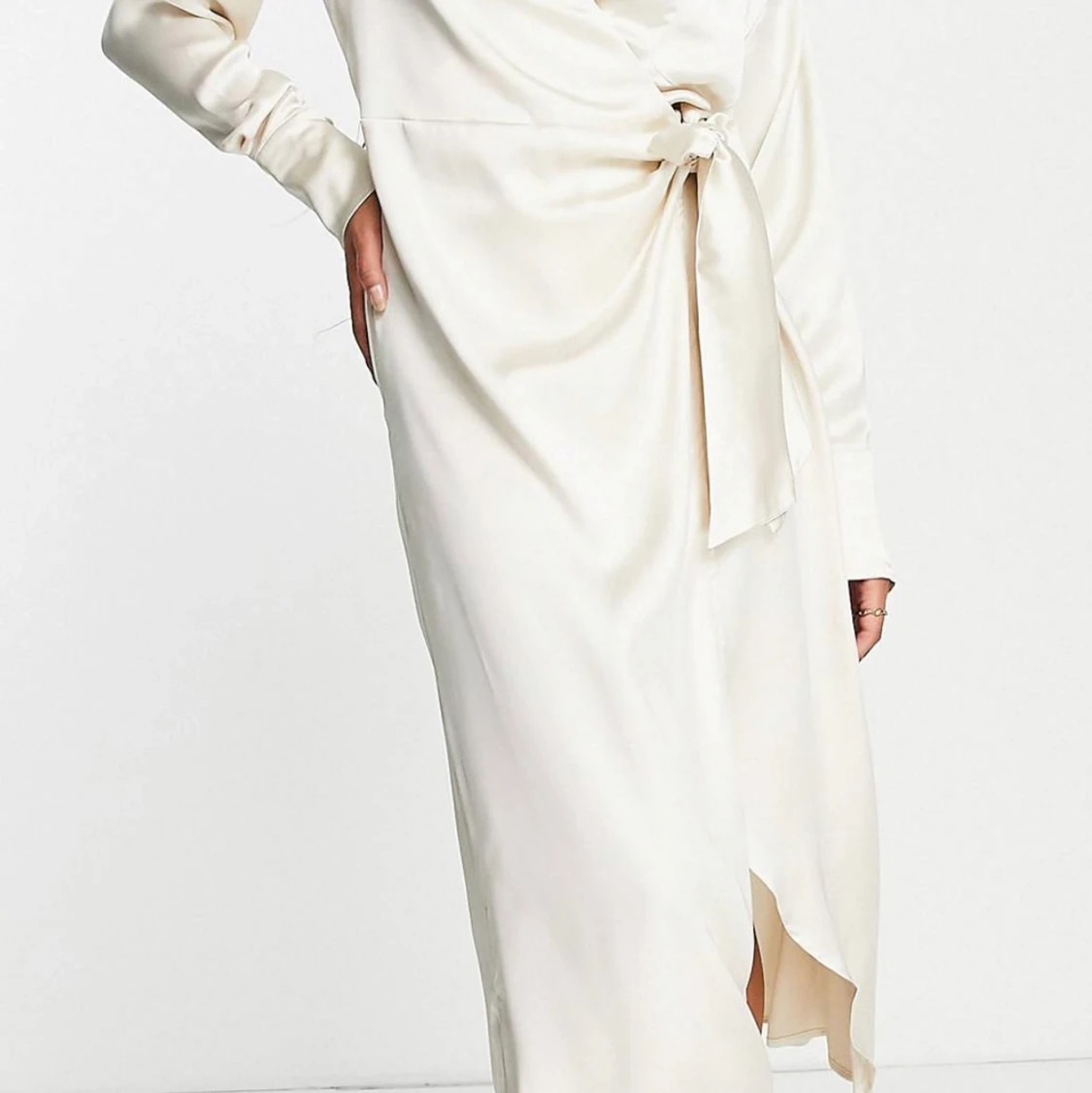 Satinklänning från ASOS  - 89