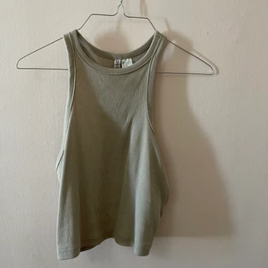 Hm tank - H&M tank top.💗