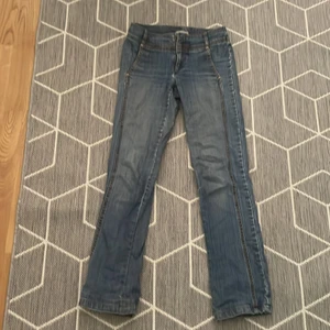 Low rise stefakel jeans size 156-160  - Gammal Model men också jätte söt! med post nord blir det 200kr