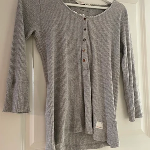 ODD MOLLY Tröja srl 1 - Odd Molly tröja i storlek 1 (passar S).   Använd ett fåtal gånger 