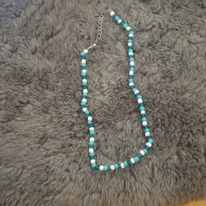 Halsband - Jag säljer ett halsband⚡👍❤ aldrig använt❤⚡