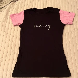 Söt Tajt t-shirt - Använda en gång 