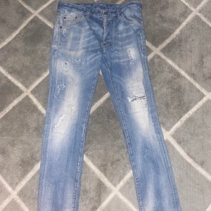dsquared2 jeans - dsquared2 jeans, säljer pga är för små Storlek 16y