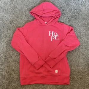 Luvtröja  - Använd 5-10 gånger Ny tvättad