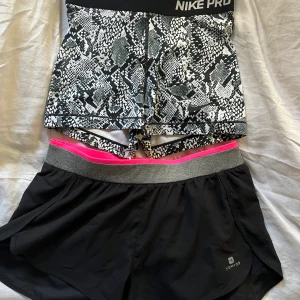 Träningsshorts - Fina träningsshorts, knappt använda i bra skick. 60kr/st eller båda för 100. Nike storlek M. Domyos storlek 38