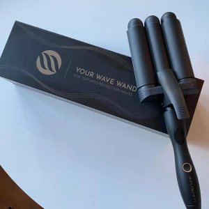 vågtång  - Vågtång från My Molimenti. Nypris 1299kr. Använd max 2 gånger, som en ny!