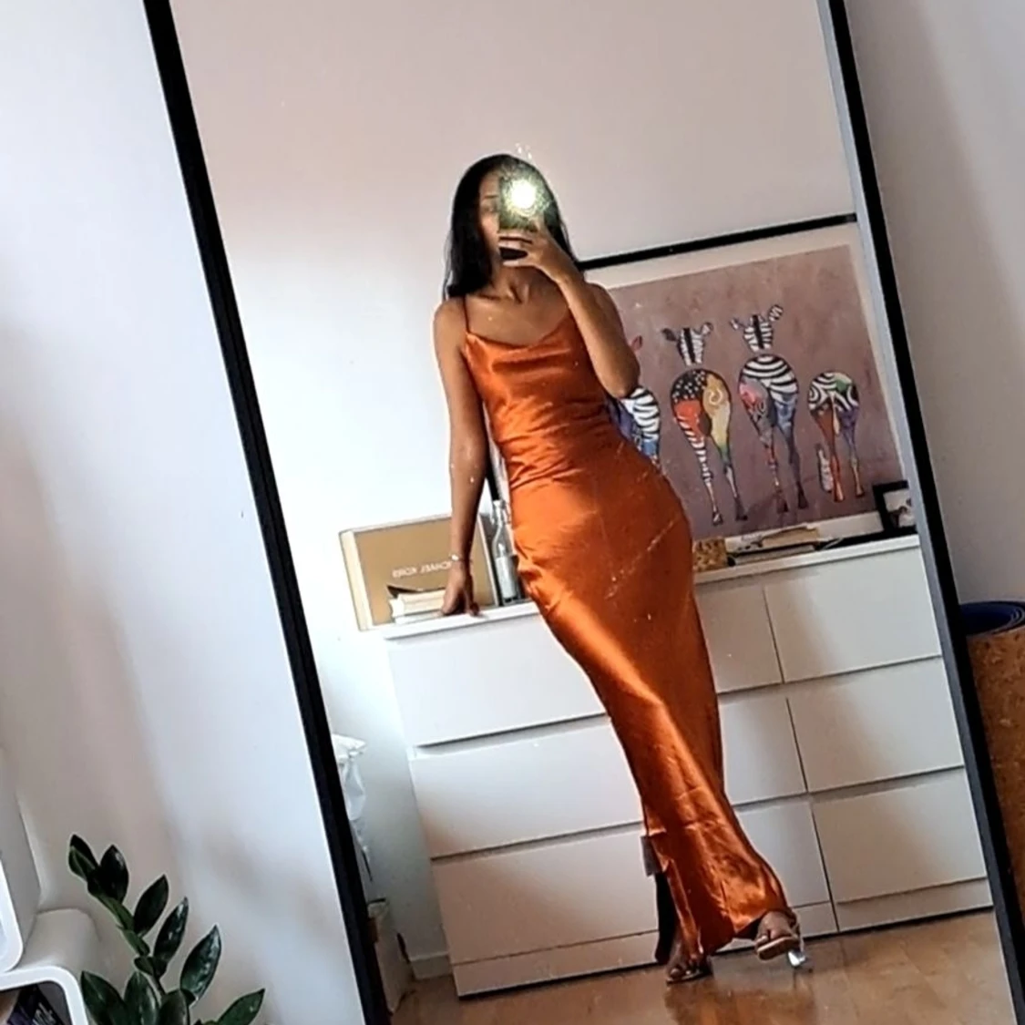 Asos maxi satin klänning  - 90